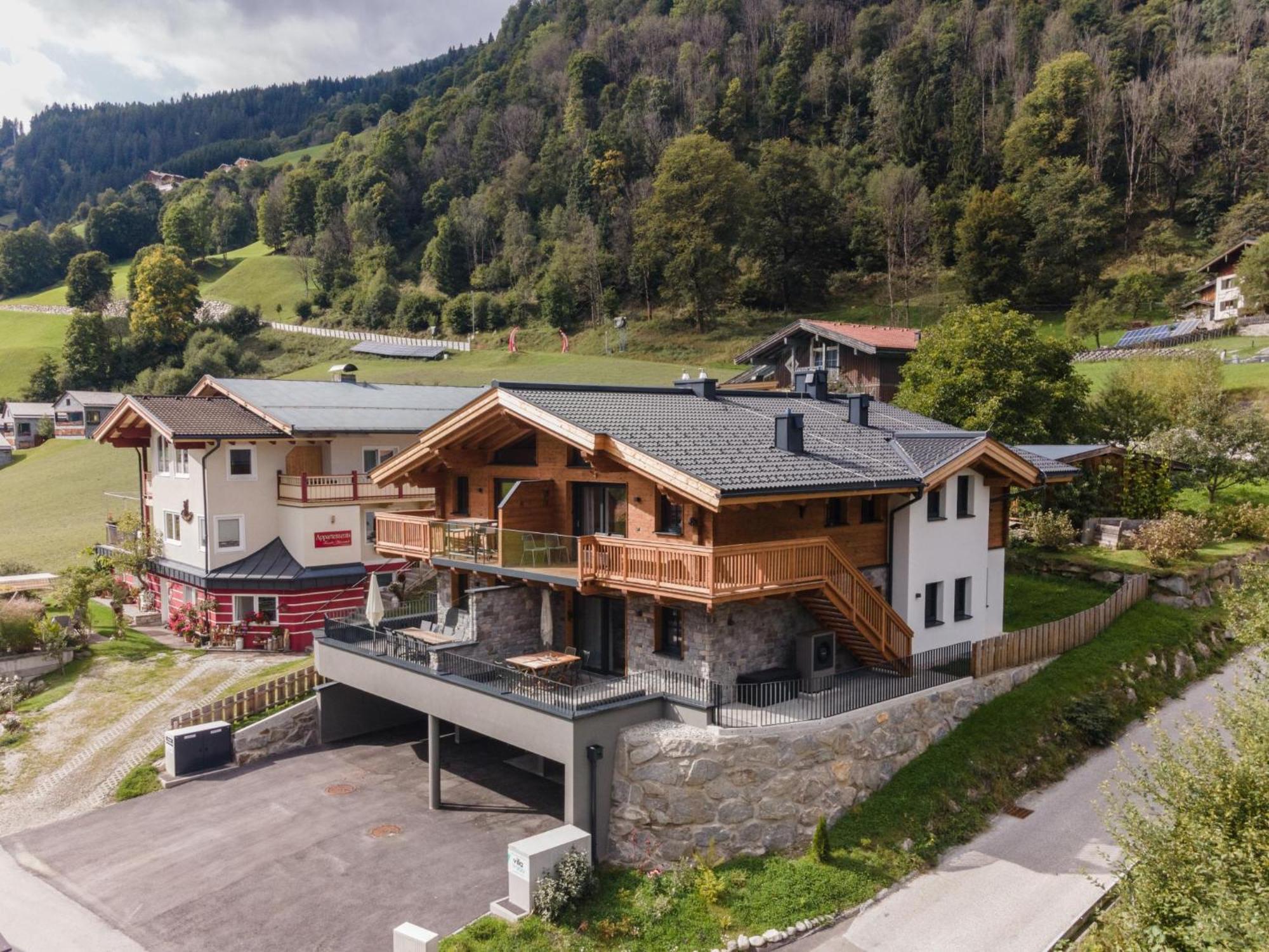 Tauernlodge Berglust ブラームベルク・アム・ヴィルトコーゲル エクステリア 写真